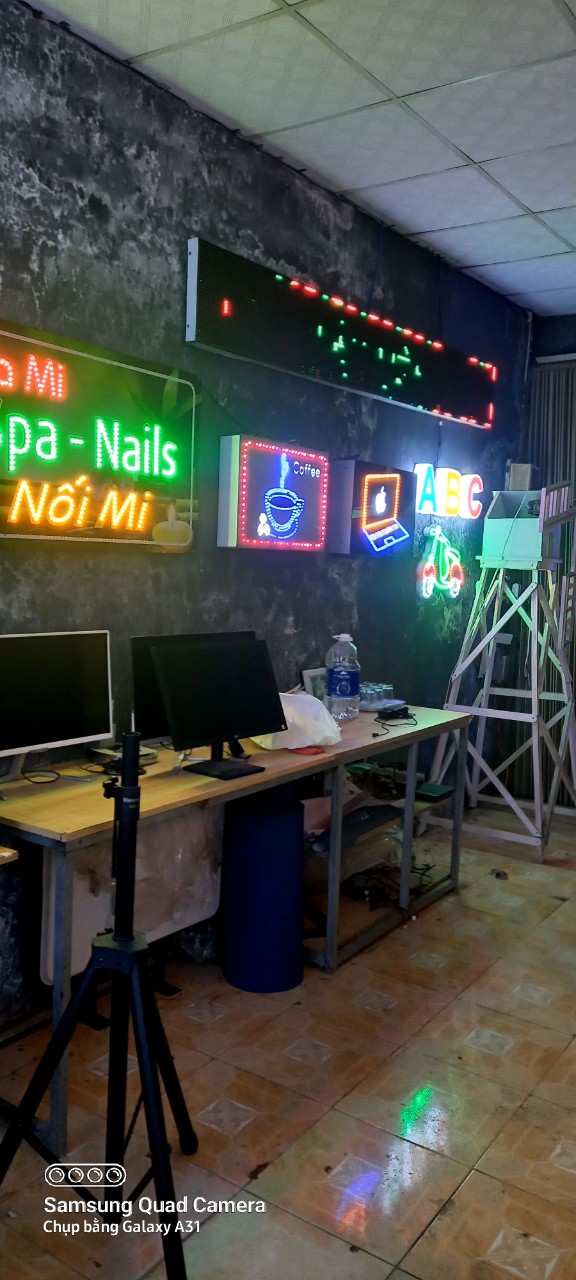 z5216932067812 b587ea90fc3099dbd33bfb19e458a7d2